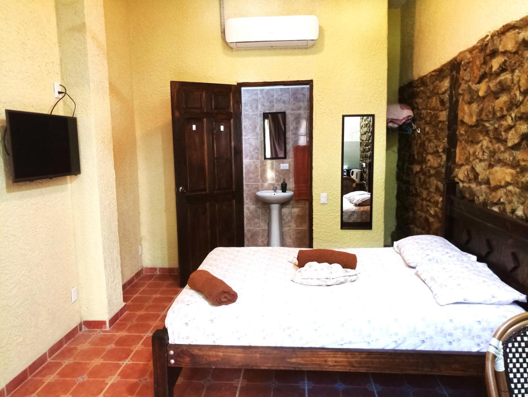Apartments In Samara Ac Hw 200Mts To The Beach 외부 사진